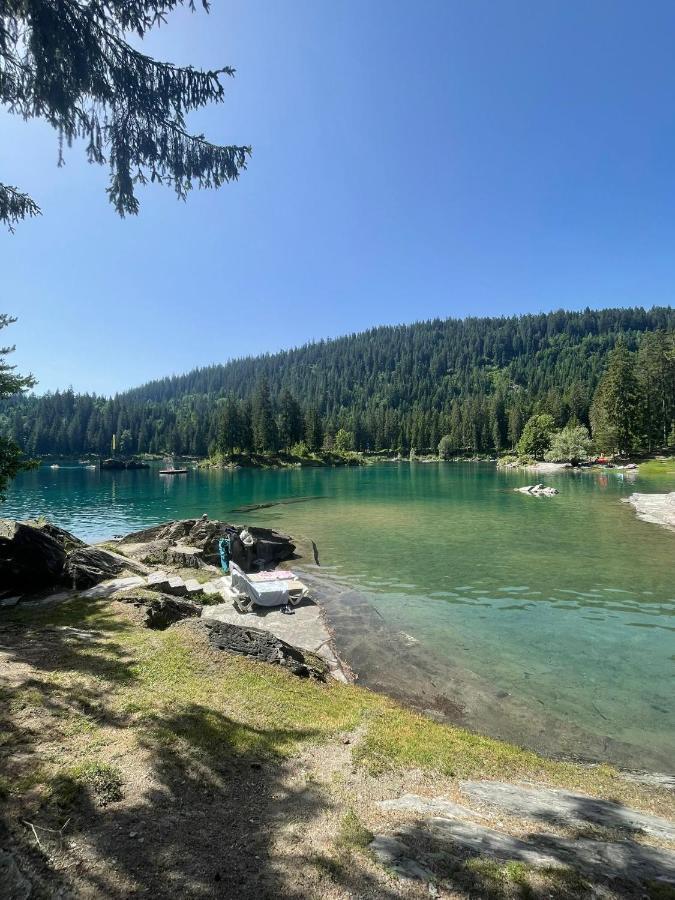 Dachwohnung In Der Mitte Von Laax-Dorf Bagian luar foto
