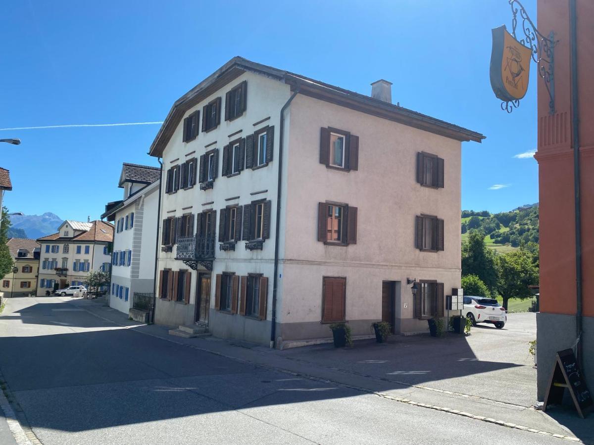 Dachwohnung In Der Mitte Von Laax-Dorf Bagian luar foto